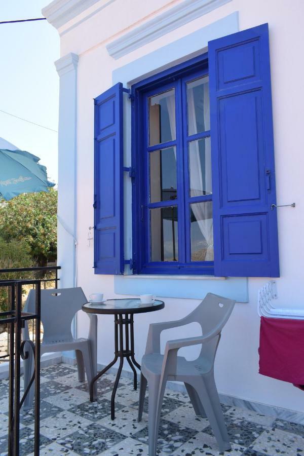 Occasus Room Chalki Town Bagian luar foto